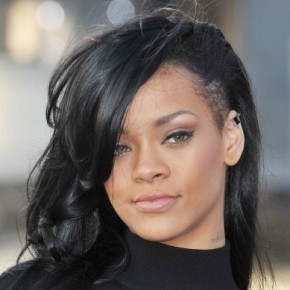 Barbadian Singer Robyn “Rihanna” Fenty Rocks A New Do For Her Upcoming Movie ” Battleship”